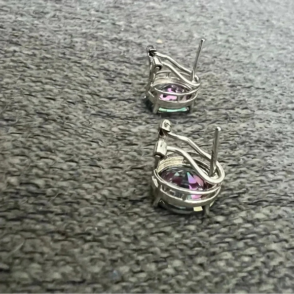 NWOT 10CT Northern Lights Quartz in Sterling Silver Earrings with Omega Backs - Picture 2 of 8